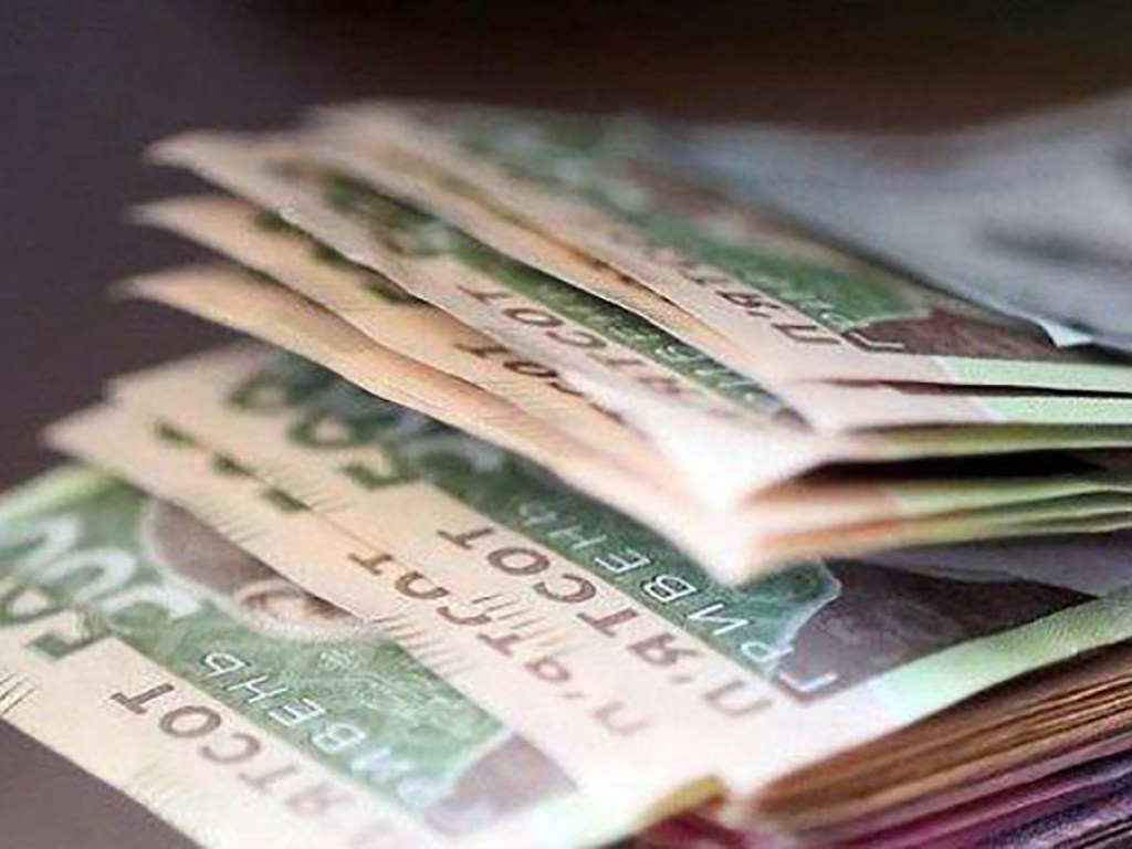 «Минималка 5500 и средняя 620 долларов»: Украинцам сообщили приятную новость. Уже совсем скоро