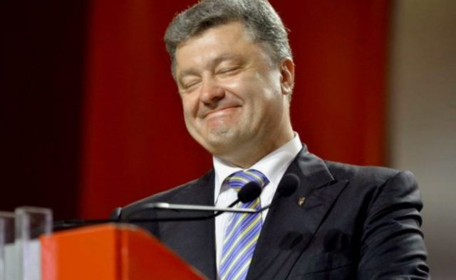 Назревает огромный скандал! Порошенко решил снова потратить деньги украинцев. Со 100-метровой яхтой за $ 100 млн.