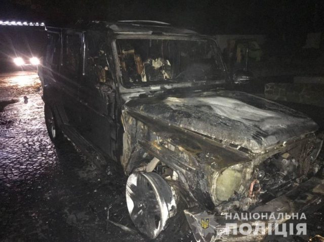 Поджог автомобиля депутата: «среди сгоревшего нашли …»
