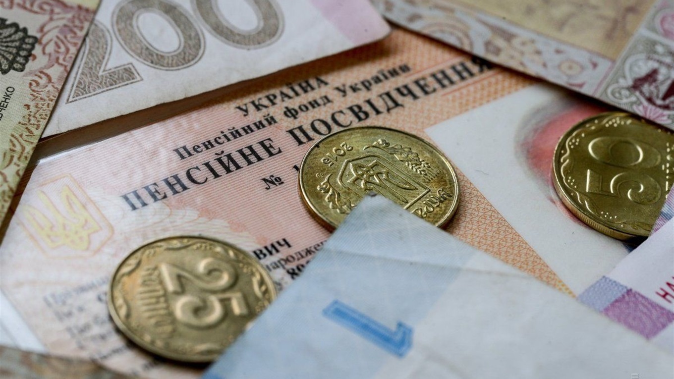 На уровне 12% На украинцев ждет повышение пенсий в 2020 году. Целых три раза!