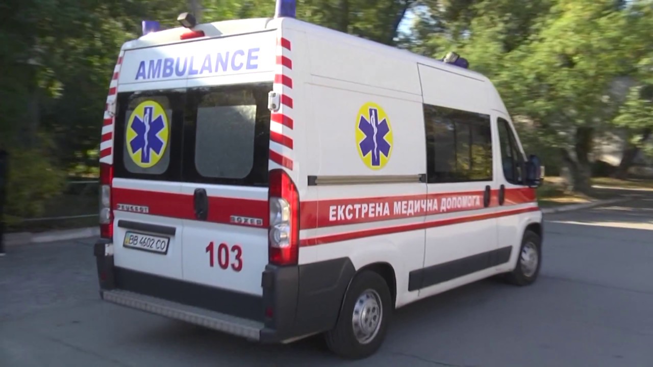 Столкнулись микроавтобус и иномарка: Страшное ДТП напугало Львовскую область