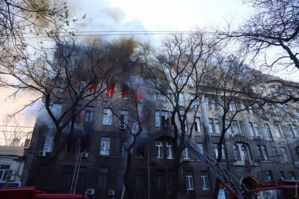 «Возгорание произошло в …» : Эксперты установили, где возник пожар в Одесском колледже