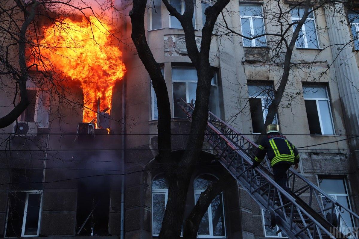 Последнее бездыханное тело: в жестоком пожаре в Одессе всплыли кошмарные подробности. Страшно смотреть!
