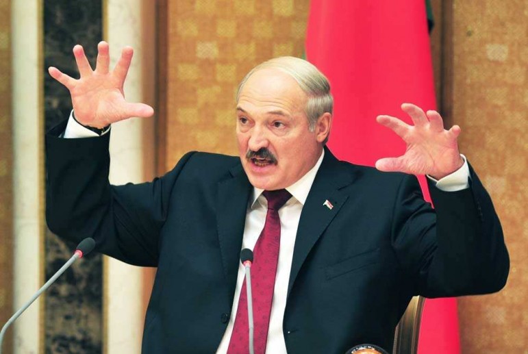 «Чтобы не стоять на коленях»: Лукашенко резко пригрозил Путину. «Так быть не должно, и так не будет»