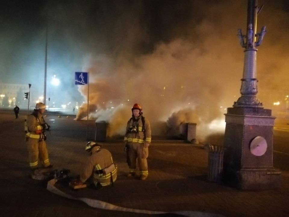 «Несколько часов не могли приступить к тушению»: Крупный пожар в центре столицы. Пожарные работали всю ночь