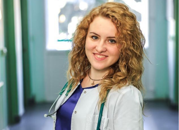 Оставайтесь людьми! Переболевшая коронавирусом медсестра из Тернопольщины сделала эмоциональное заявление
