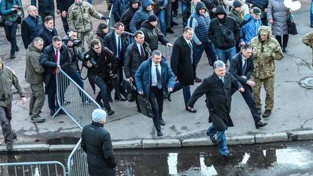 «Сбежит из Украины»: Ошеломительный прогноз о Порошенко. «Венедиктовой только дай команду« фас »!»