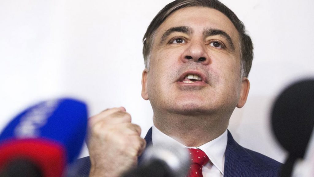 «Вонзил ногти мне в колено и пригрозил войной»: Саакашвили поразил сенсационным заявлением. «Он не шутил»