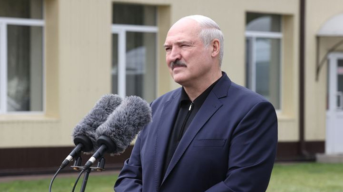 «Нет необходимости». Лукашенко неожиданно сделал это, стал на защиту. «Так было всегда»