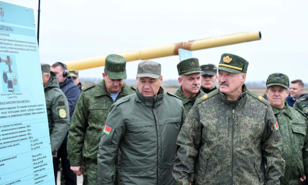 Стрелять в них! Министр дал команду — Лукашенко обезумел. Прямо сейчас, Бацька упал — это конец