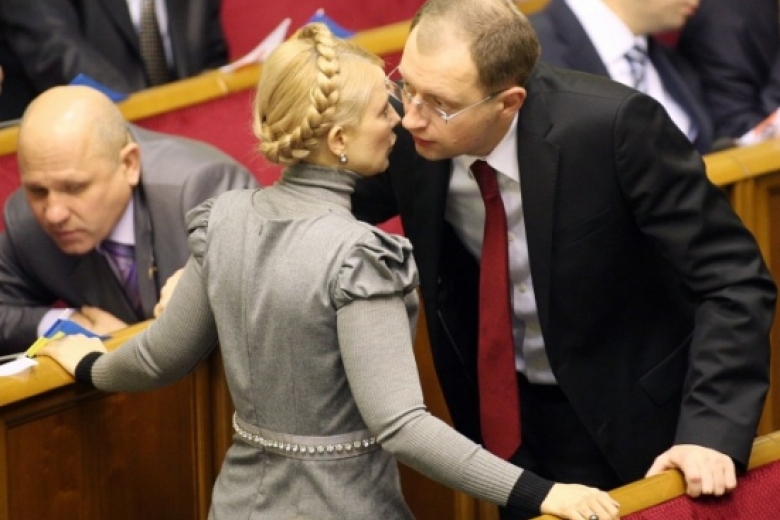 Яценюк «возглавит»! Тимошенко в шоке — громкая весть всколыхнула страну. Леди Ю уйдёт — политике конец