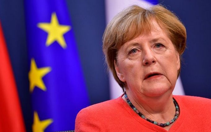 Поддержала их! Меркель сказала свое слово, категорическое решение — прекратить. Будут решительные действия: требует
