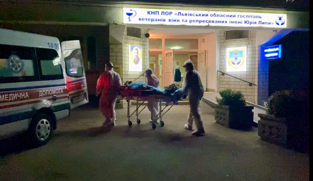 Пока мы спали! Во Львове в больнице произошел взрыв кислорода — эвакуация тяжелых больных. Среагировали оперативно!