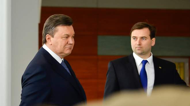 Побег из Украины! Янукович в шоке, близкий соратник сдал все: после стольких лет. Потерял власть