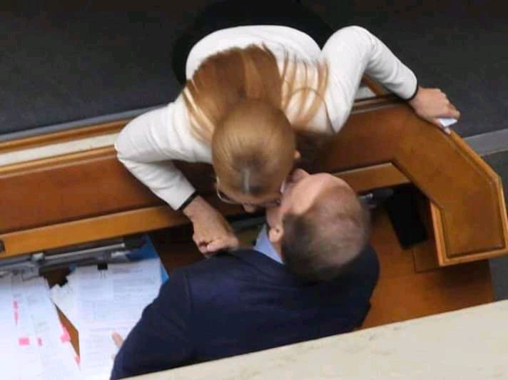 Загнал себя в ловушку! У Тимошенко шокировали заявлением — предали, страна гудит. Зеленский не простит!