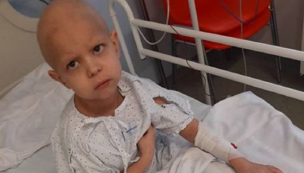 «Назар имеет право на жизнь». Малыша после страшной операции поразила онкология: родители просят о помощи