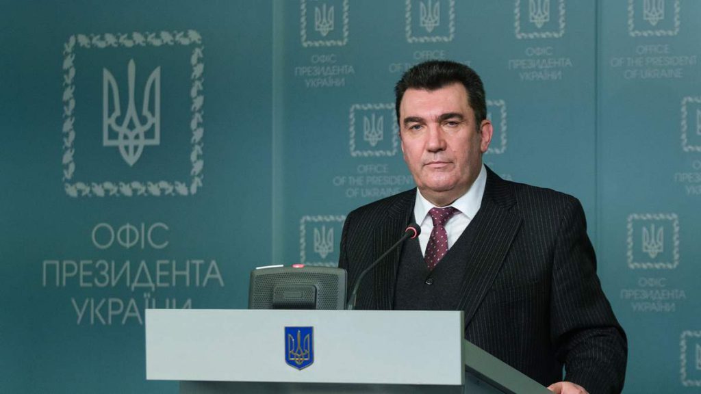 Новые санкции! Данилов прокомментировал ограничения против «Первого независимого» и Ukrlive – СНБО реагирует. Закроют!