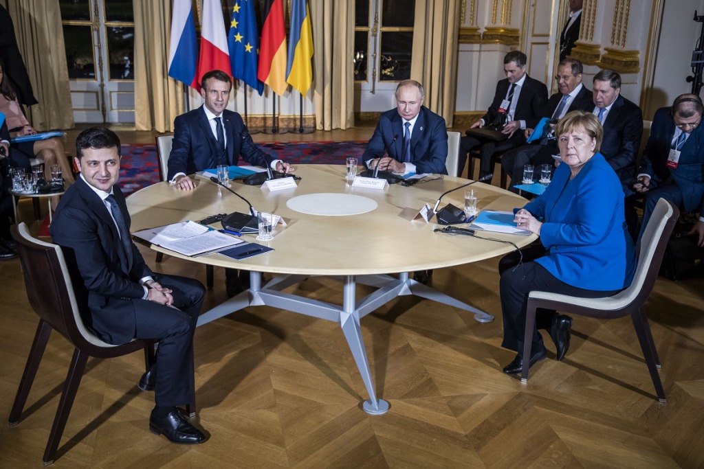 Франция в Германии инициирует встречу в нормандском формате! Урегулирование ситуации на границах Украины – общая позиция по РФ